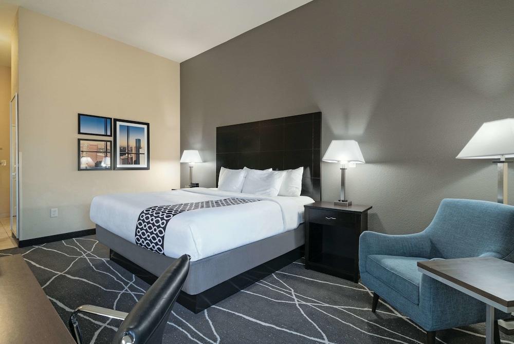 La Quinta By Wyndham Houston Energy Corridor Hotel Exterior photo