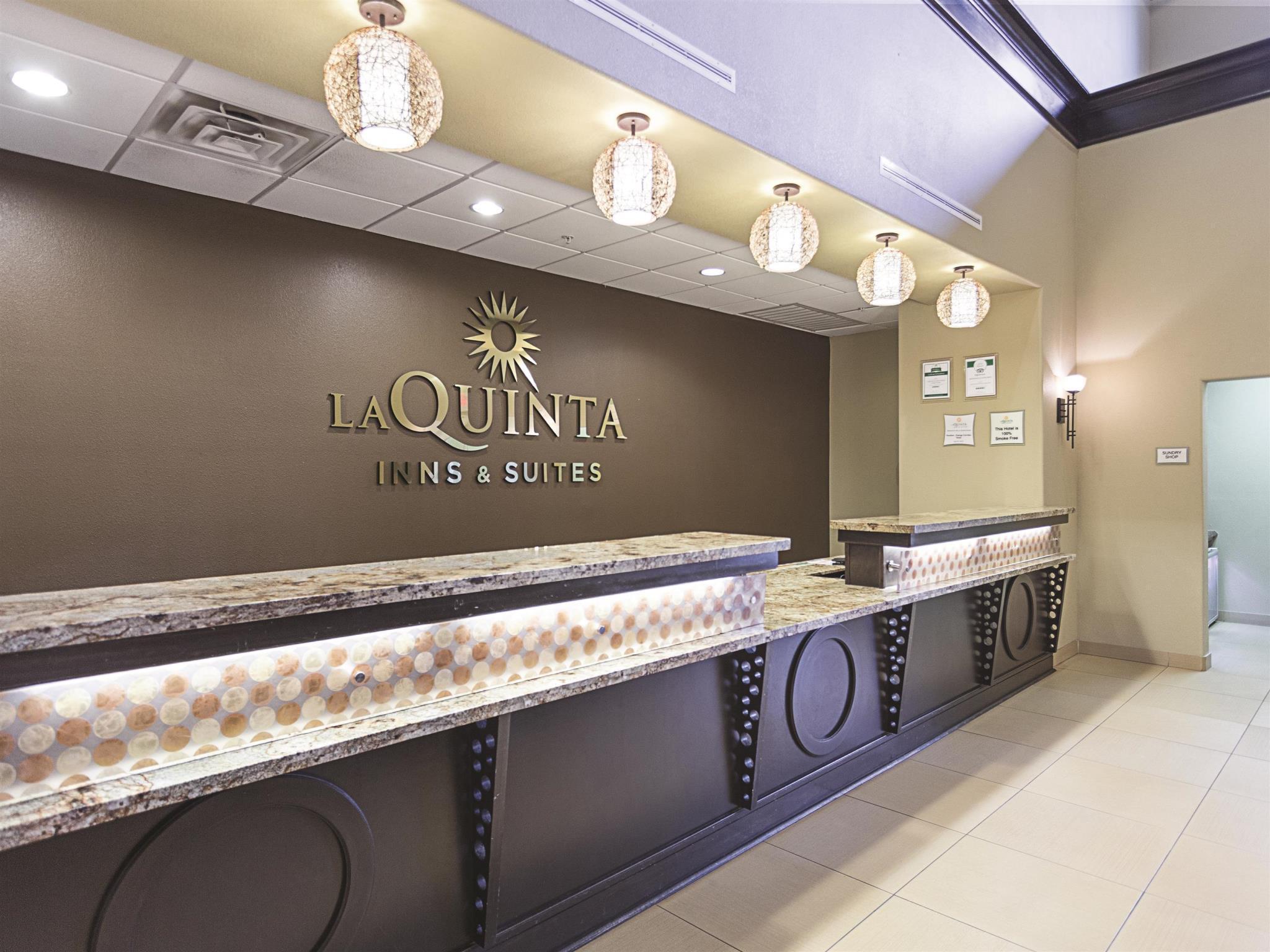 La Quinta By Wyndham Houston Energy Corridor Hotel Exterior photo