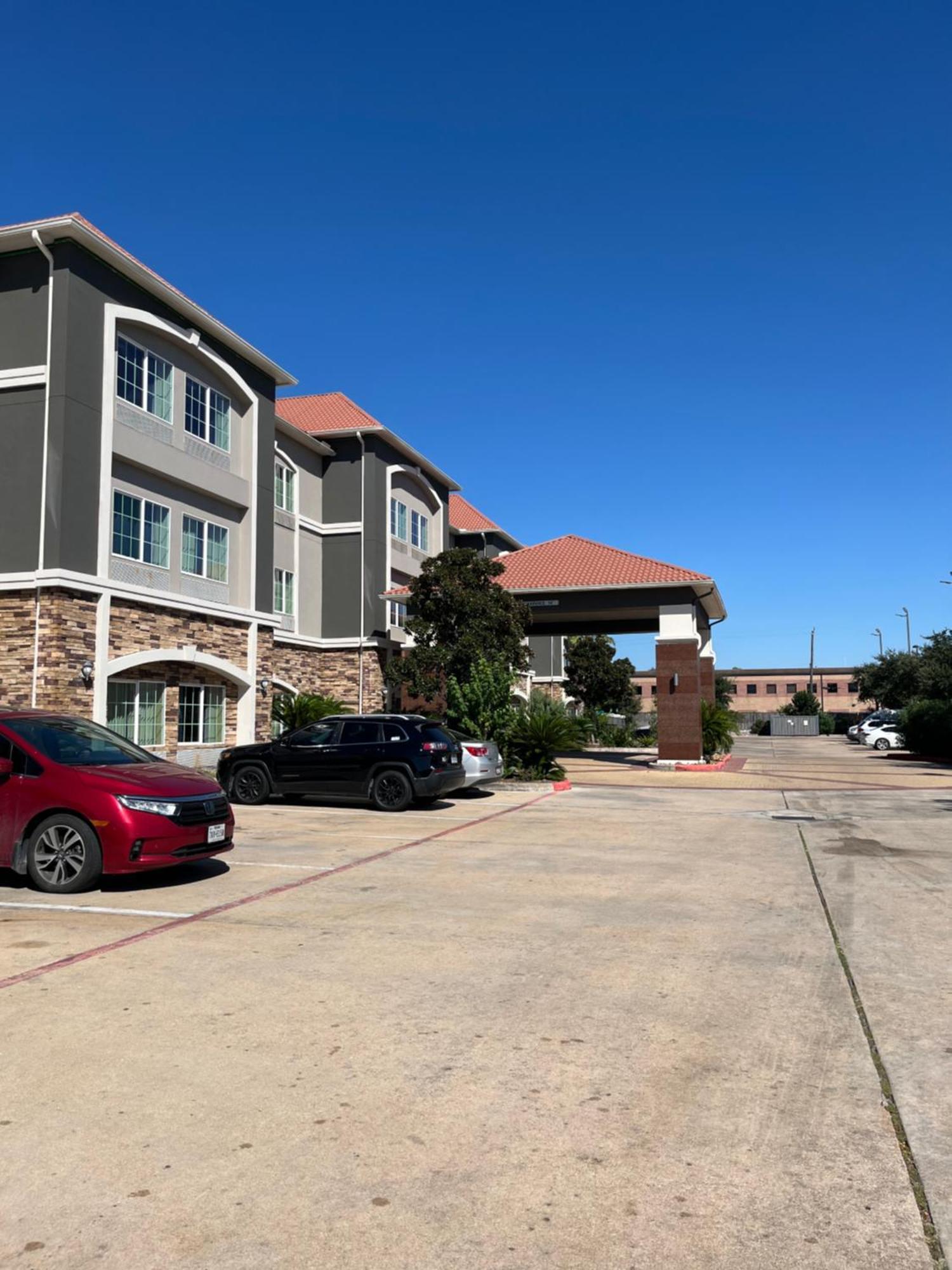 La Quinta By Wyndham Houston Energy Corridor Hotel Exterior photo