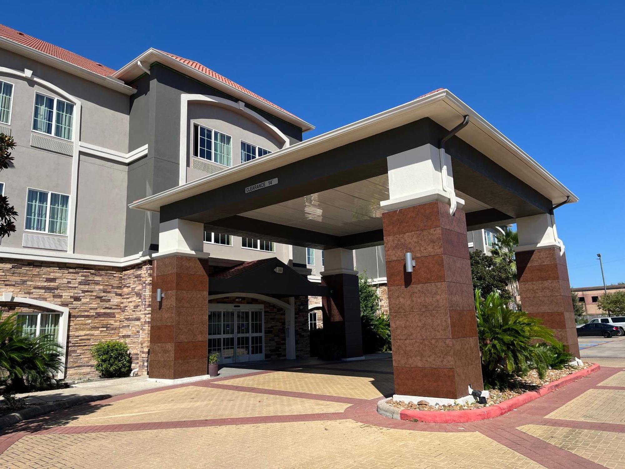 La Quinta By Wyndham Houston Energy Corridor Hotel Exterior photo