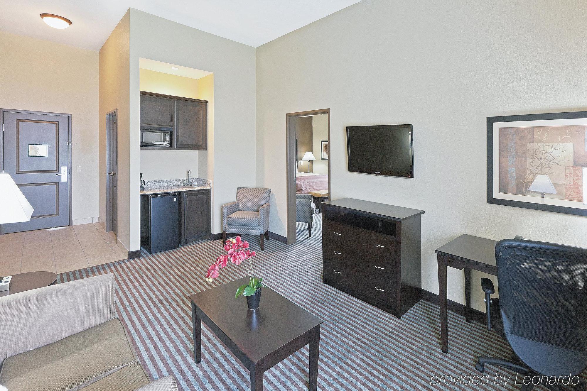 La Quinta By Wyndham Houston Energy Corridor Hotel Room photo